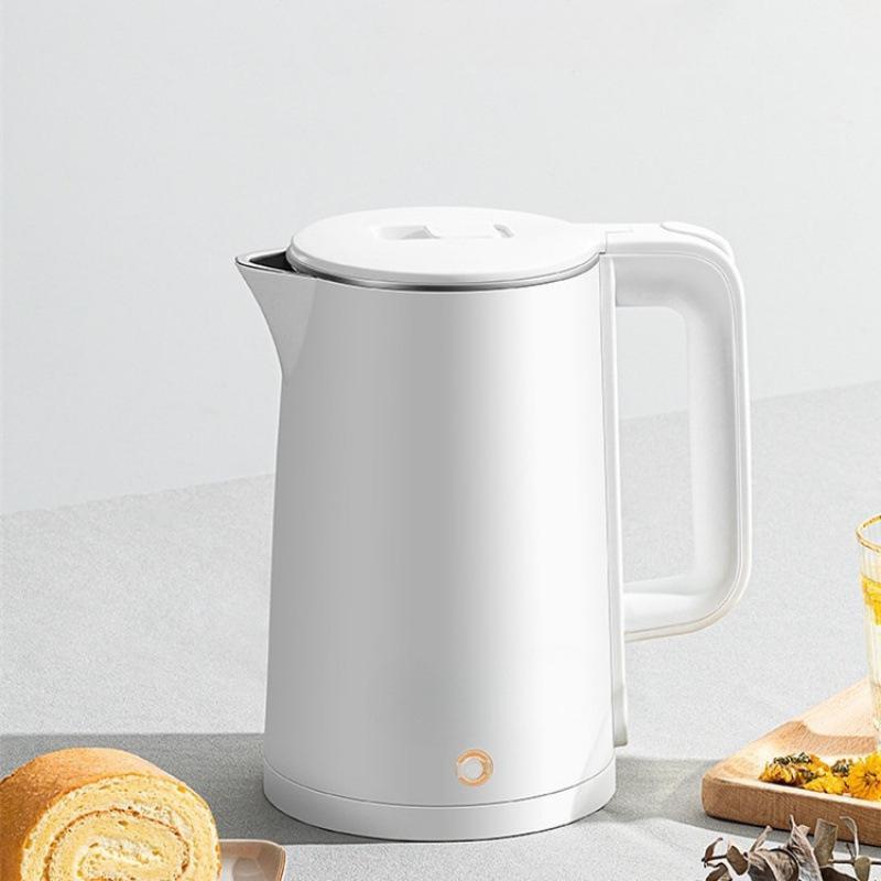 Compact Electric Kettle with Quick Boil, Large Capacity, and Insulation