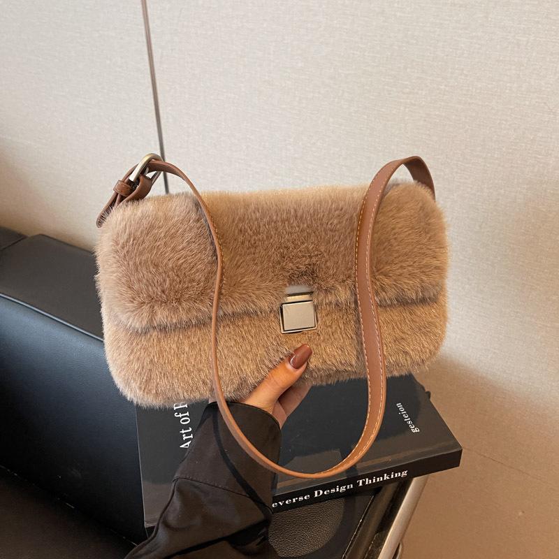 Niedliche Plüsch-Umhängetasche in Bonbonfarbe - Modische kleine quadratische Handtasche für Damen für Herbst/Winter