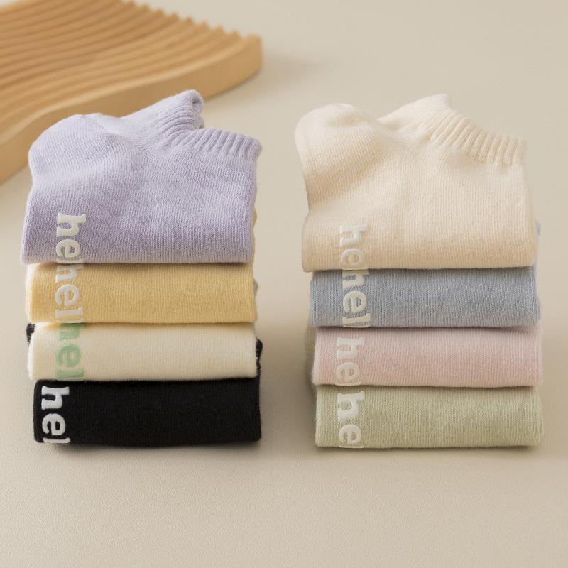 Colorful Women's Non-Slip Low-Cut No-Show Socks for Spring/Summer