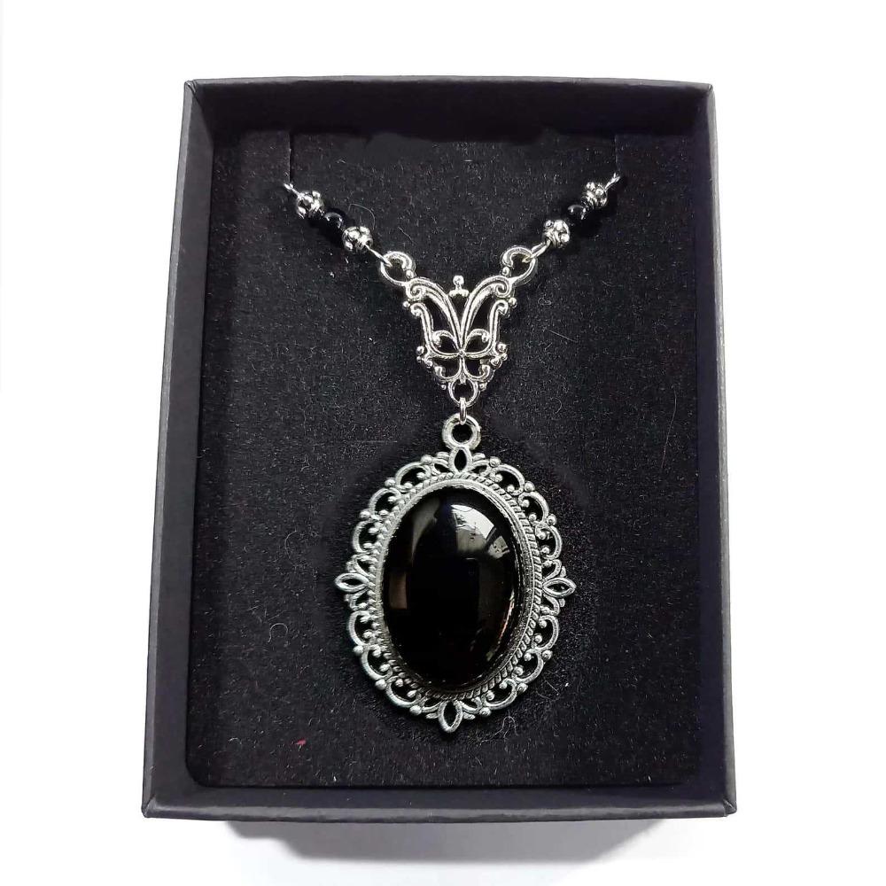 Collana Pendente Vittoriana Gotica Argentata a Rete Ovale con Agata Nera Naturale per Uomini Donne Halloween Gioielli Romantici da Strega