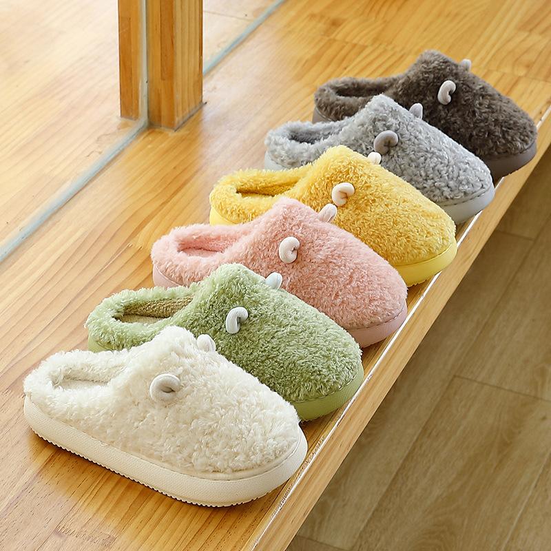 New Winter Slippers for Women Men Indoor Furry Warm Home Shoes Soft EVA Thick Sole Plush Women Couples Cute Platform Slides