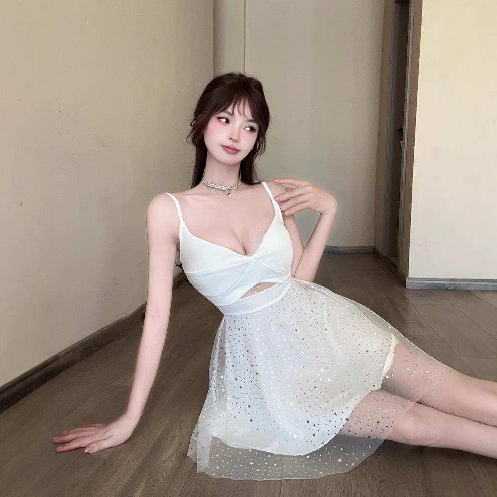 Sexy mesh splicing hollow skirt fashionable new chic design age-reducing suspender big swing dress