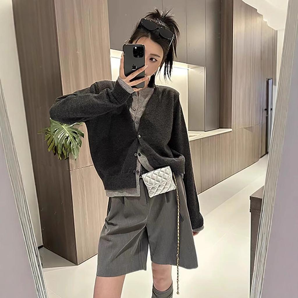 Autumn/Winter Sweater Jacket Round Neck Fake Two Piece Knitted Cardigan Sweater for Women