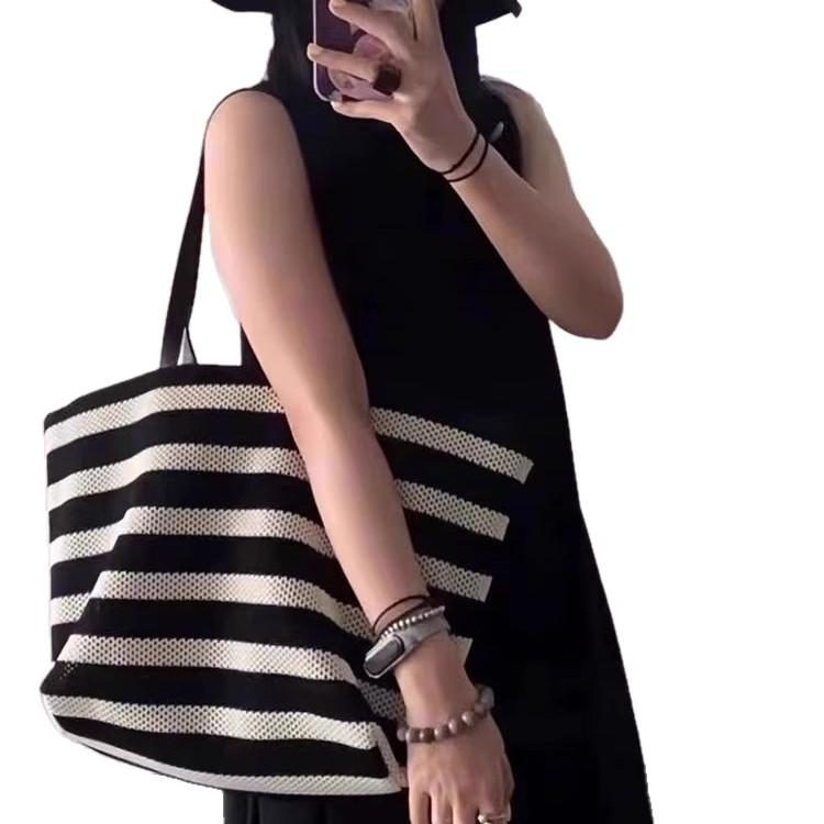Black and White Striped Tote Bag 2025 Woven Large Capacity Single Shoulder Women's Bag Lazy Style Lightweight Vacation Bag Shopping Bag for Women