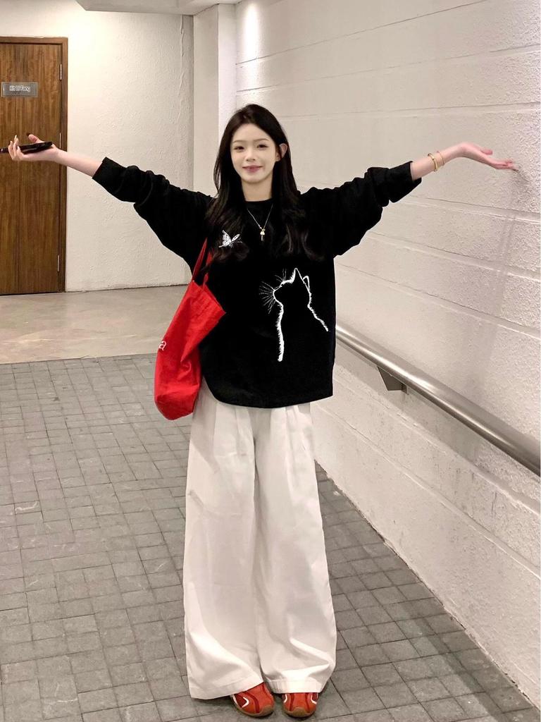 Plus Size Korean Style Oversized Women's T-shirt, Early Autumn/Winter Base Layer with Straight Shoulder Long Sleeves