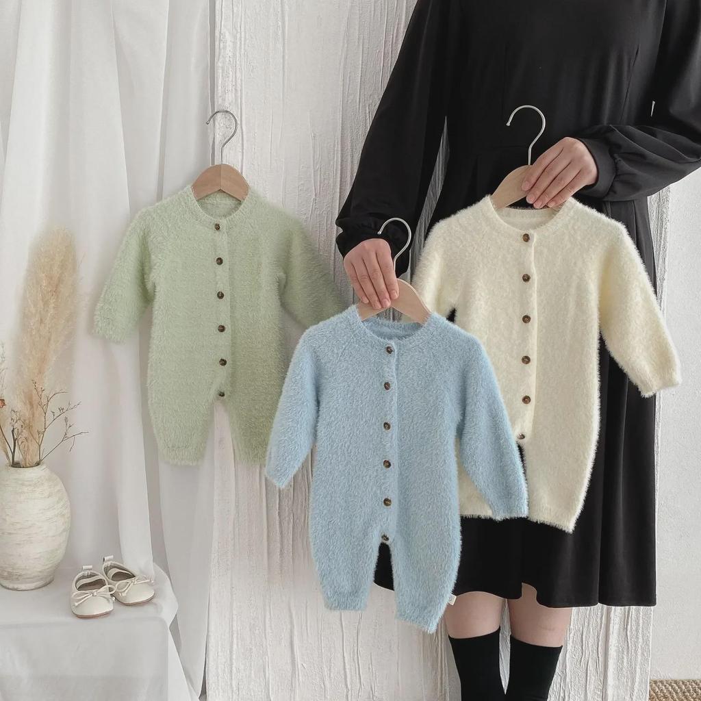 Adorable Newborn Plush Jumpsuit for Autumn/Winter - Unisex Baby Romper, Soft Crawling Outfit