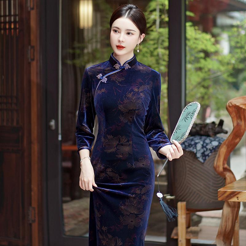 1011 autumn and winter new velvet improved cheongsam large size long nine-quarter sleeve wedding ceremony performance