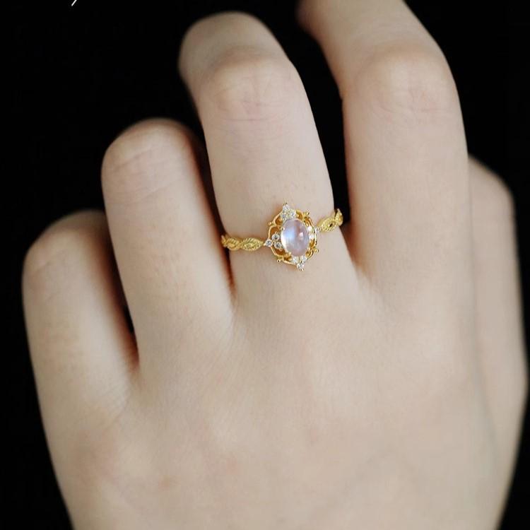 Women's Adjustable Moonstone Band Ring - Light Luxury & Retro Style, Personalized Open Design for Index Finger