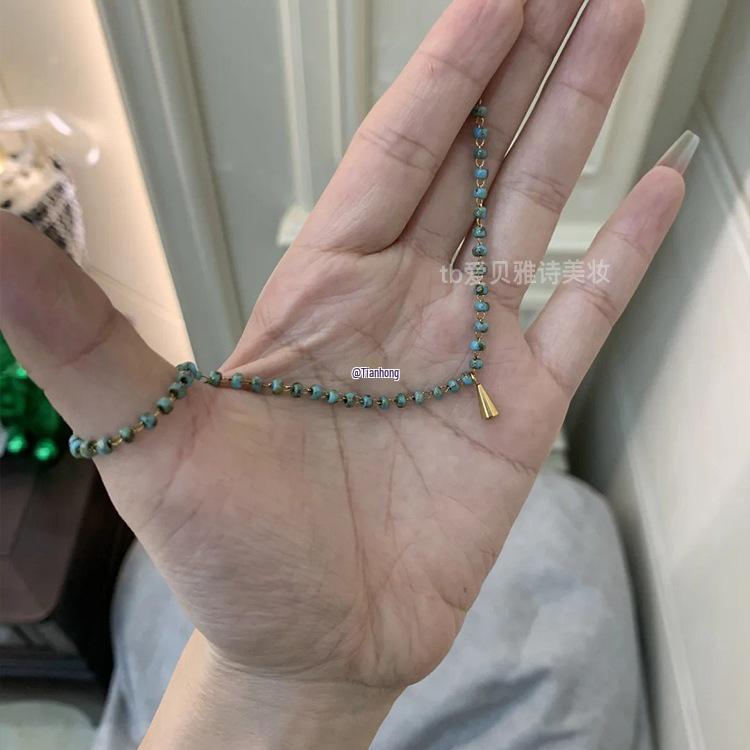 Elegantní zelený korálkový přívěsek náhrdelník pro ženy - 2025 Stylový lehký luxus