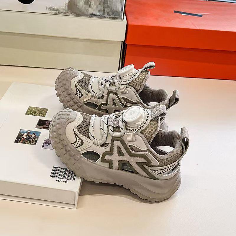 2026 New Summer Breathable Mesh Hiking Shoes for Boys