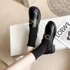Weiche Leder Slipper Damen Englischer Stil Herbst Schwarz Mode Dicke Sohle Slipper Lederrand Dekoration Eckige Schnalle