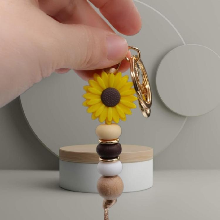 Versatile Floral Design Key Ring Soft Comfortable Touch Beaded Key Chain Silicone Construction Long Use