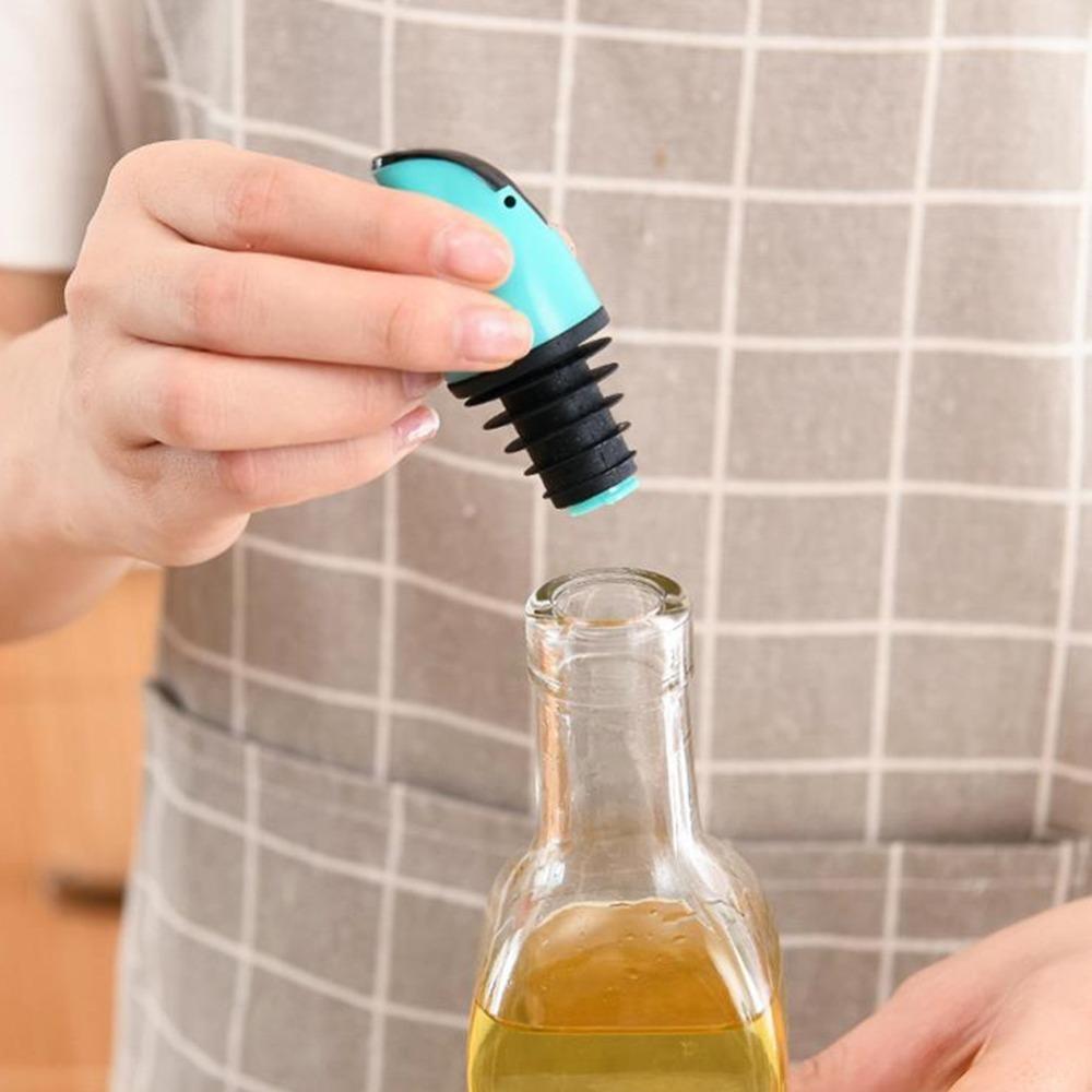 2Pcs Leak Proof Bottle Cap Auto Open Close Bottle Stopper Seasoning Accessory  Oil Pouring