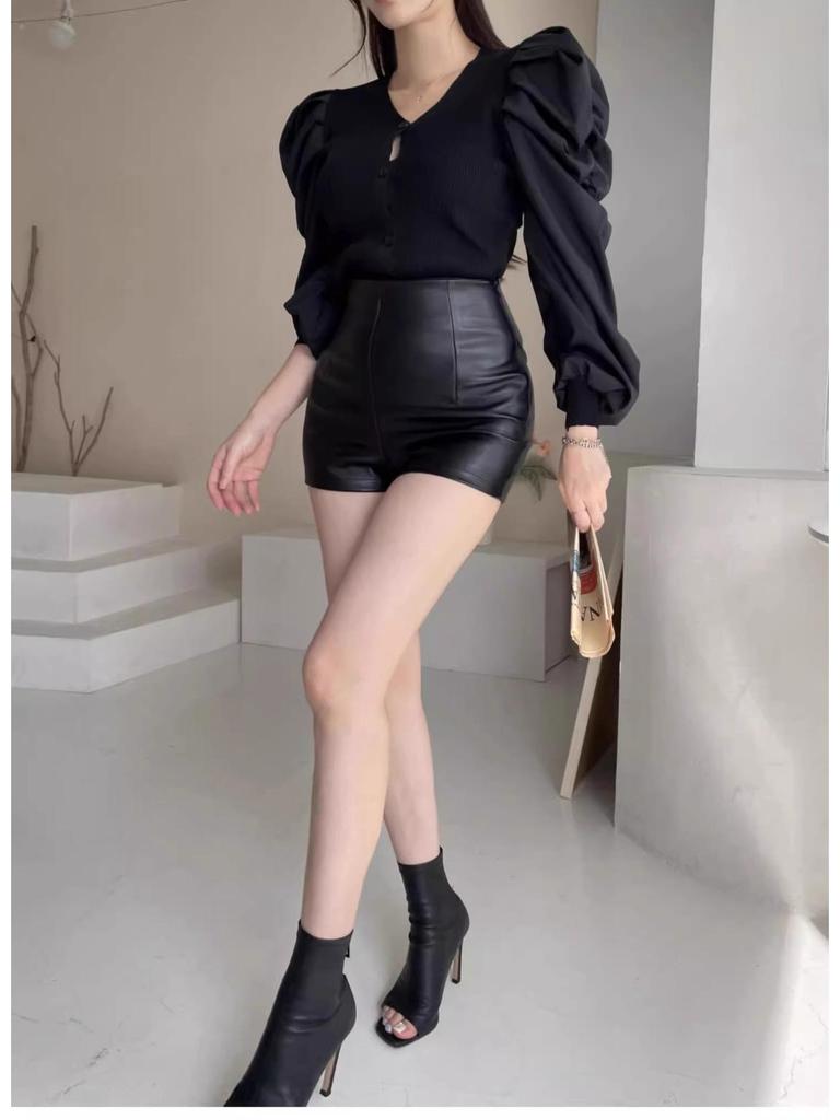 2025 Women's High Waist PU Leather Hip-Hugging Shorts - Slimming & Versatile