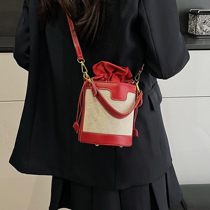 New fashionable contrasting color bucket bag portable shoulder messenger trendy women's bag