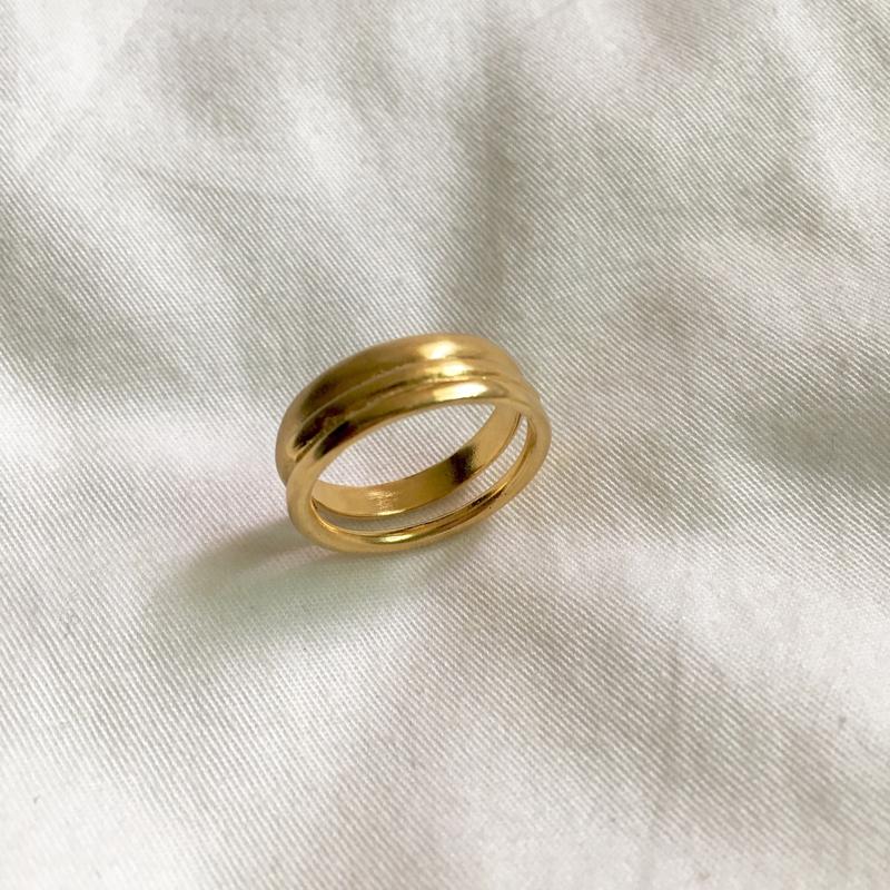 Marsbom Two-Line Gold Ring