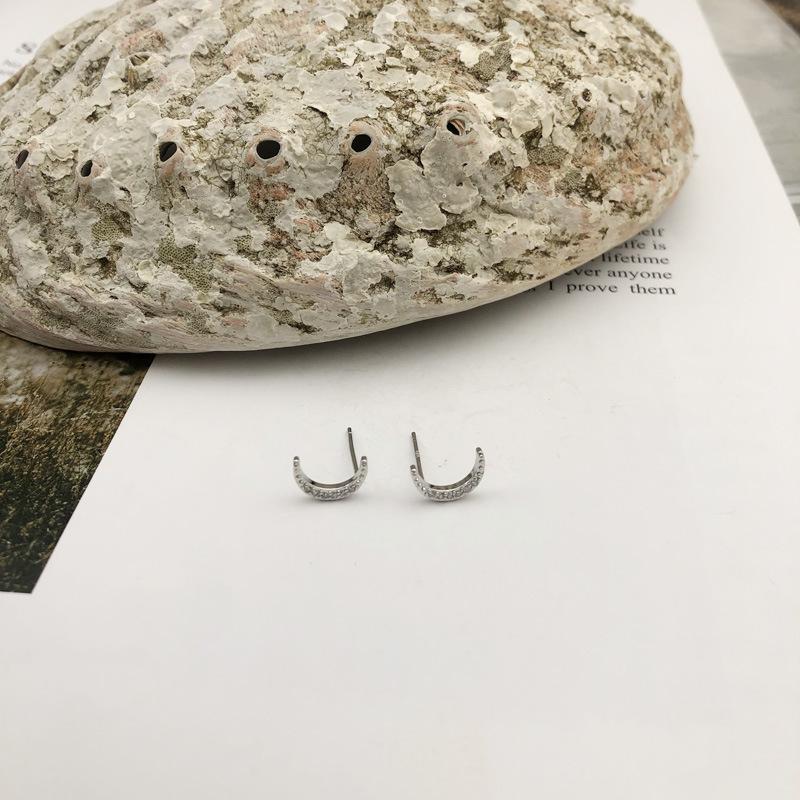 Korean Version of Simple Stud Earrings Women's Accessories, Moon Cute Women's Trendy Models, The Same Jewelry