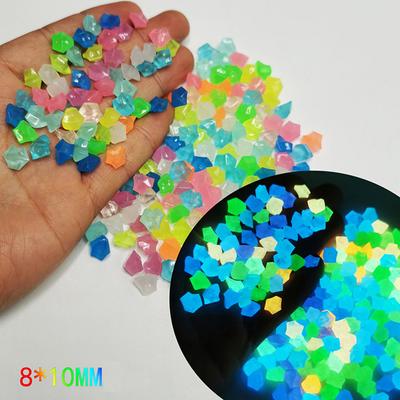 Lot de 300 galets lumineux pour décoration de jardin qui brillent dans le noir