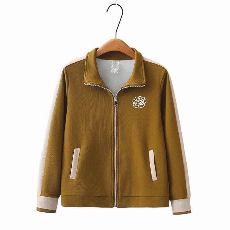 Elegant Autumn Sportswear: Stylish Suit for Middle-Aged Moms, Age 50-60, Premium Full Outfit