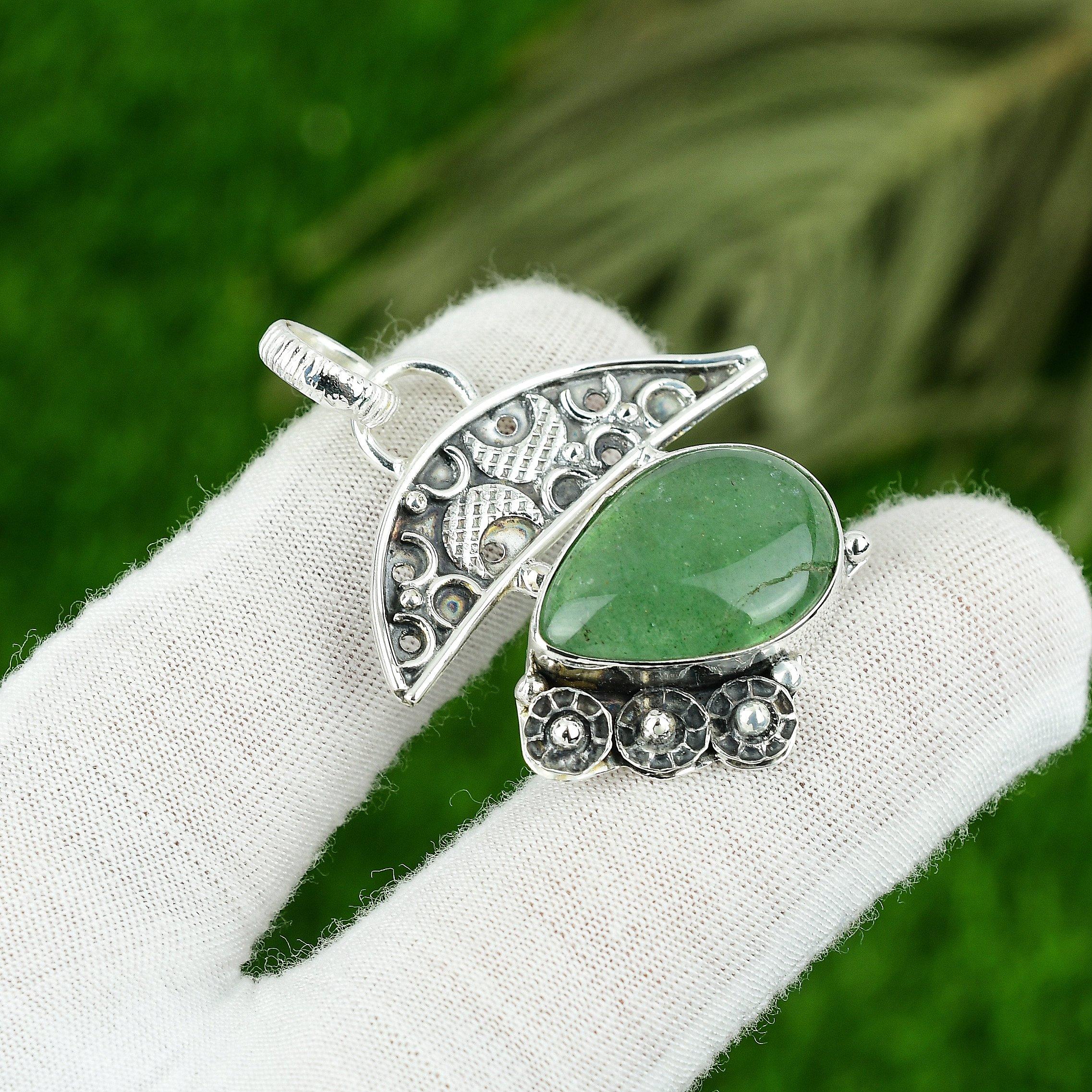 

Pear Green Aventurine Gemstone Sterling Silver Bezel Trendy Wife Pendant Jewelry