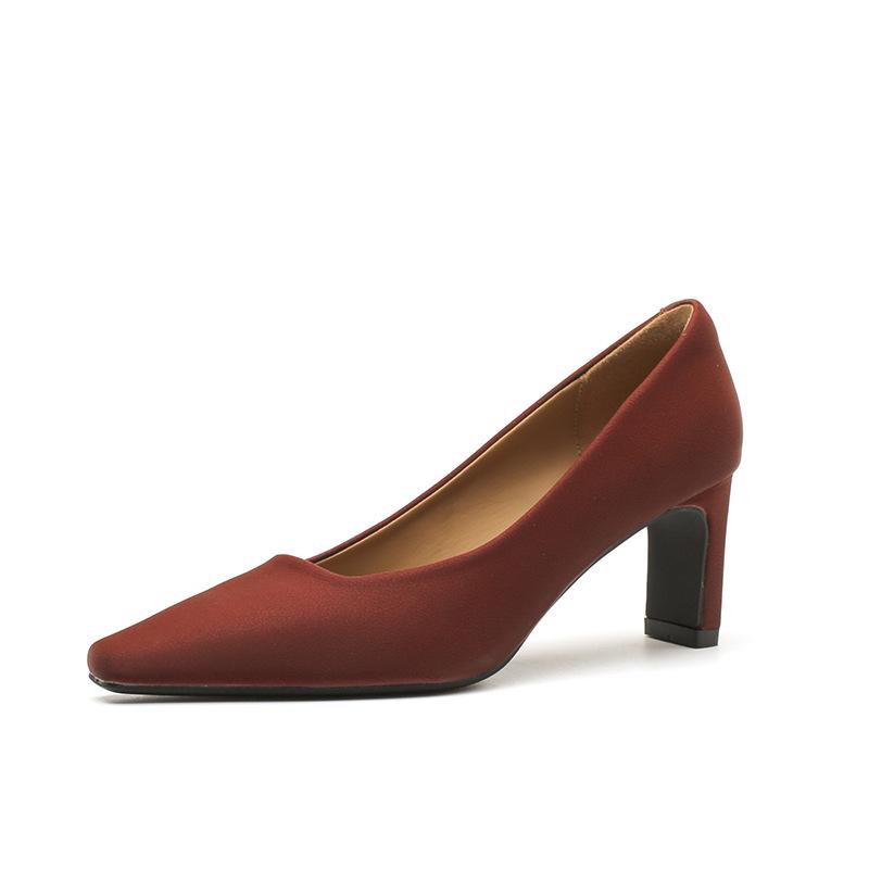 Schuhe Damen Frühling und Herbst neu dicker Absatz eckige Spitze Satin High Heels Temperament elegant Pendler professionell einzelne Schuhe