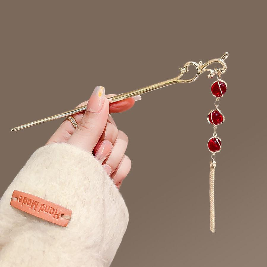 Four Seasons Chinese Tassel Hairpin: Ancient Style Hanfu with Fresh Pearl and Jiangnan Classical Cheongsam Hair Accessory