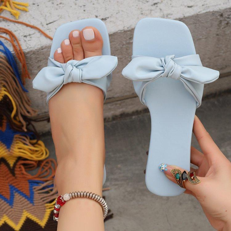 

Large size flat-bottomed slippers women s 2025 summer new European and American style square head fish mouth bow cool slippers spot 43