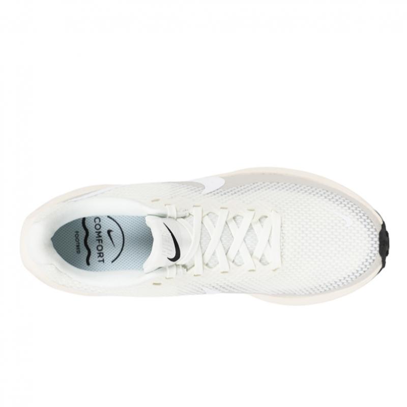 Nike W Revolution 8
