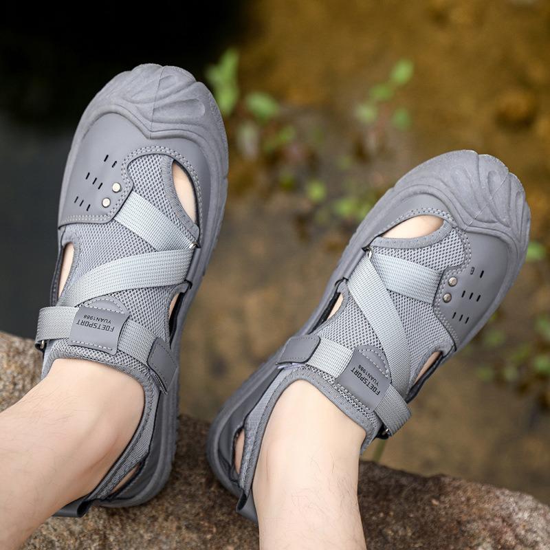 Men's Summer Outdoor Casual Soft Sole Non-Slip Beach Slides Sandals.