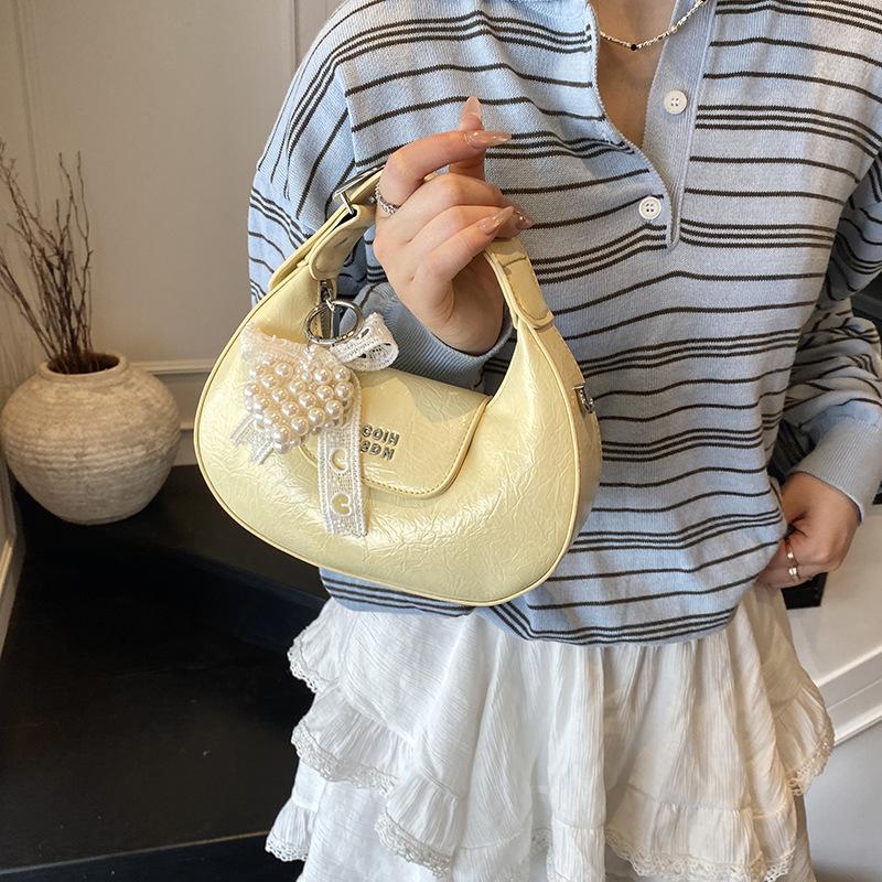 Fashion Crescent Moon Bag Women's New Lightweight Portable Commuter Shoulder Messenger Bag
