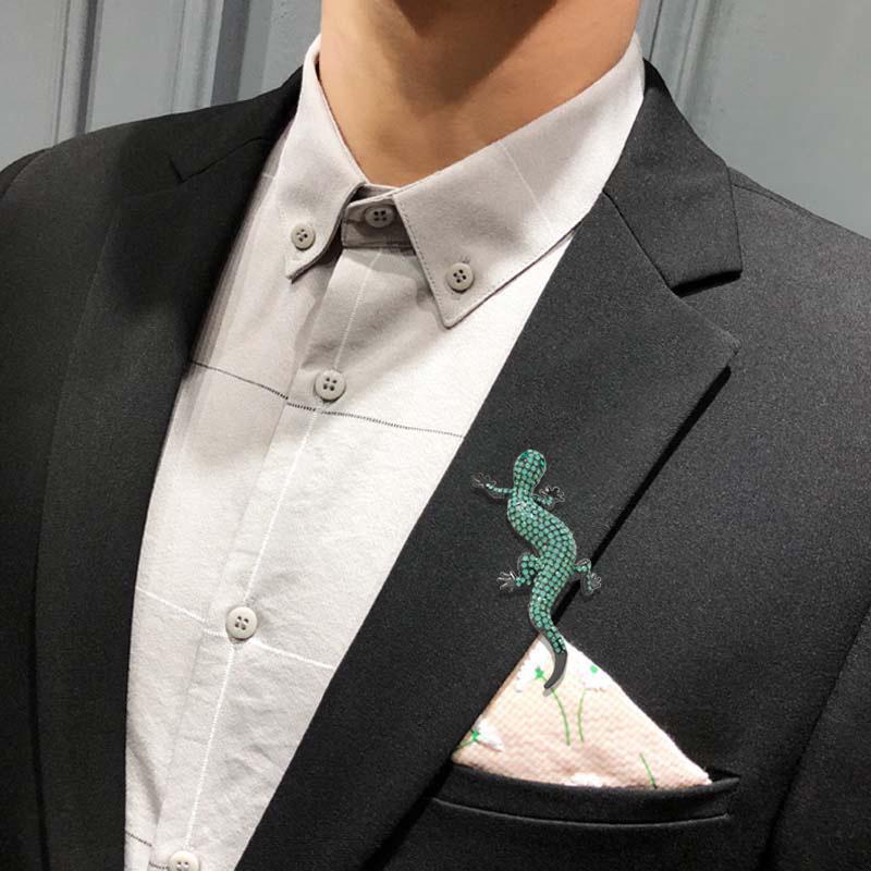 Elegant Crystal Lizard Brooch: Versatile Rhinestone Gecko Pin for Women's Fashion