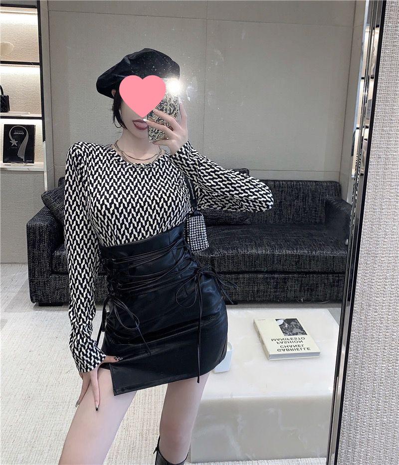 2025 New Autumn/Winter Petite High-Waisted Split Leather Midi Skirt for Women - Spicy Girl Collection