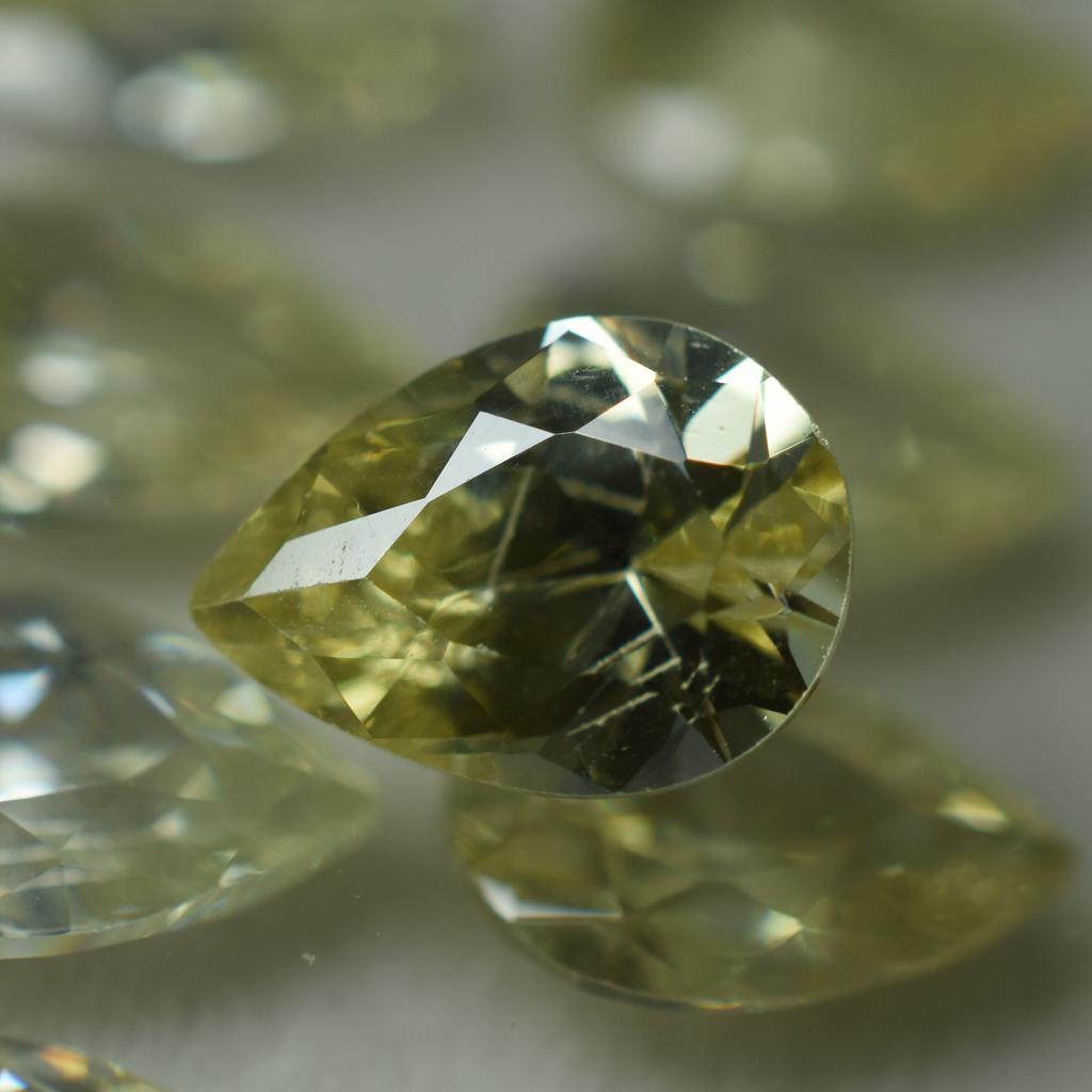 Natural Yellow SAPPHIRE Loose Gems 30 Pcs Gemstone   Lot 6X5 mm Pear Cut