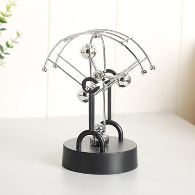 Three Small Ball Permanent Motion Instrument Model Plastic Electromagnetic Pendulum New Strange Home Crafts Decorative Ornament Gifts