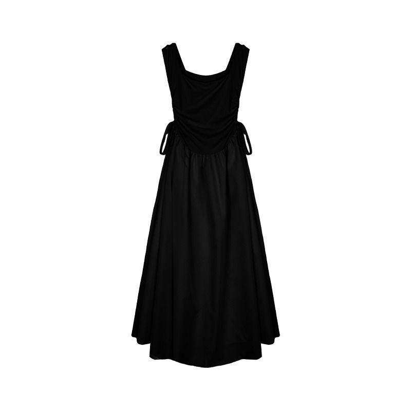 Delicate high waist and thin French black sleeveless temperament dress, new design waist and thin square neck long dress for women