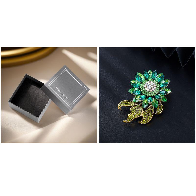 Fashion Fashion Hot Sale Heavy Industry Full Diamond Sunflower Brooch Stylish Unique Crystal Glass Florals Clothing Pin for Women