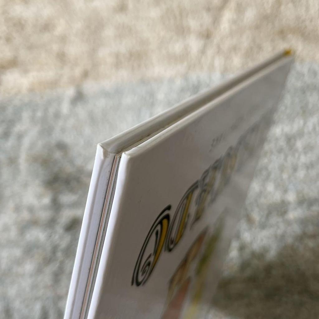 [USED] ATASCADO I Can't Take It Off Anymore Yoshitake Shinsuke Spanish Picture Book