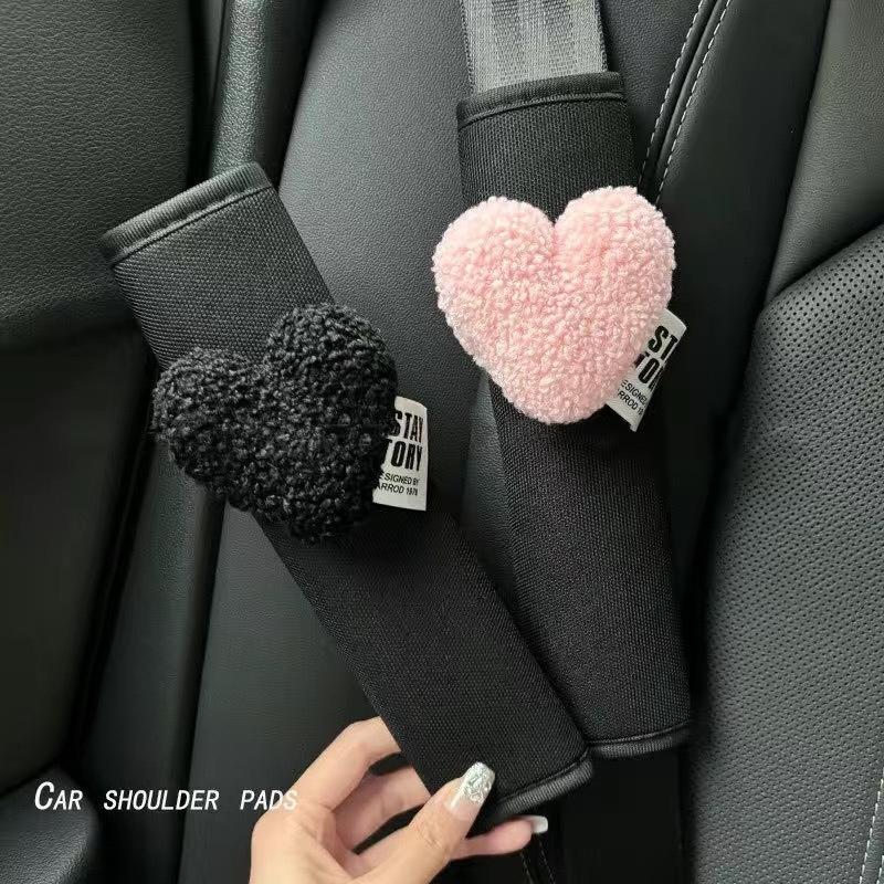 Car Seat Belt Shoulder Protector Protective Cover with Heart-Shaped Decor Universal All-Season Safety Belt Accessory