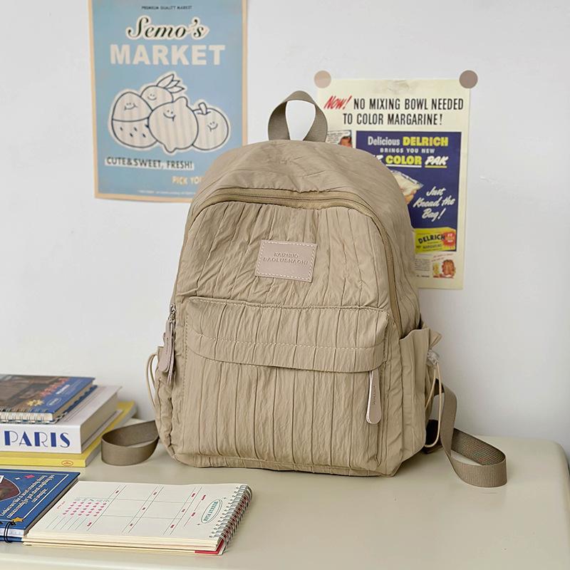 

Large capacity, light and small fresh backpack, new spring travel backpack for students