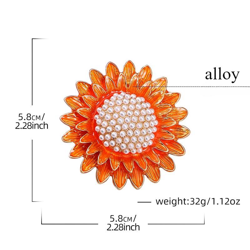 Yellow classic sunflower brooch, sunflower chest flower, floral brooch, women's versatile suit clothing brooch