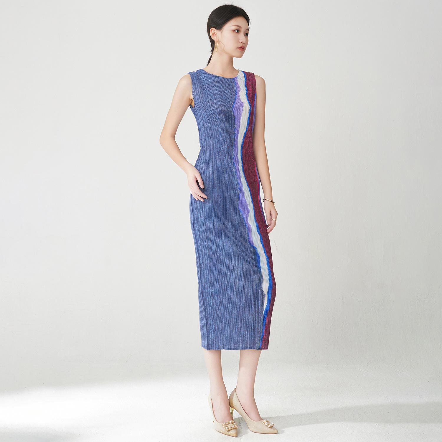 Miyake Elegant Sleeveless Mid-Length Summer Dress One Size серый