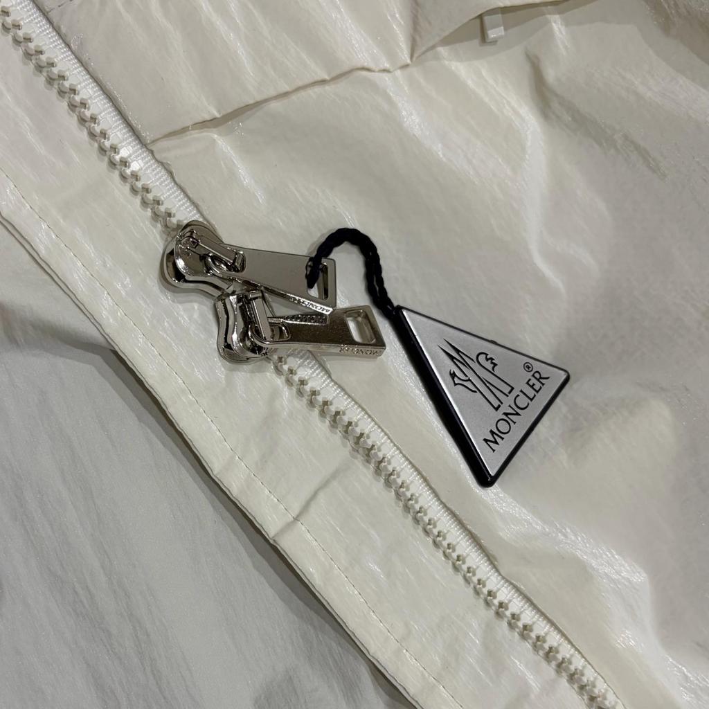 Used MONCLERNylon jacket white Nylon Women