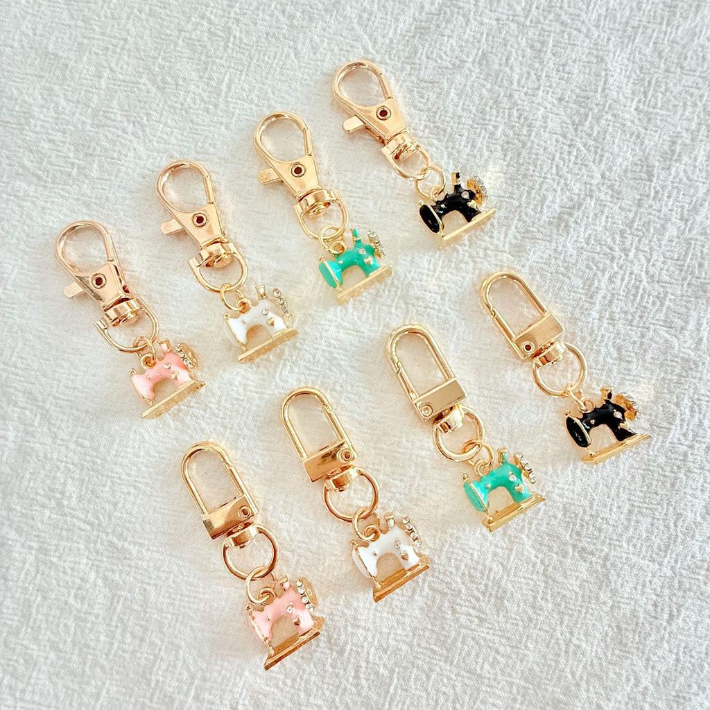 4Pcs Shiny Rhinestone Sewing Machine Keychain Vintage Alloy Jewelry Accessory Rustproof Gift For Birthday Christmas