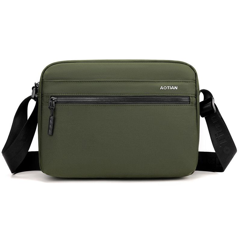 Men's Shoulder Bag Lightweight Outdoor Crossbody Bag
