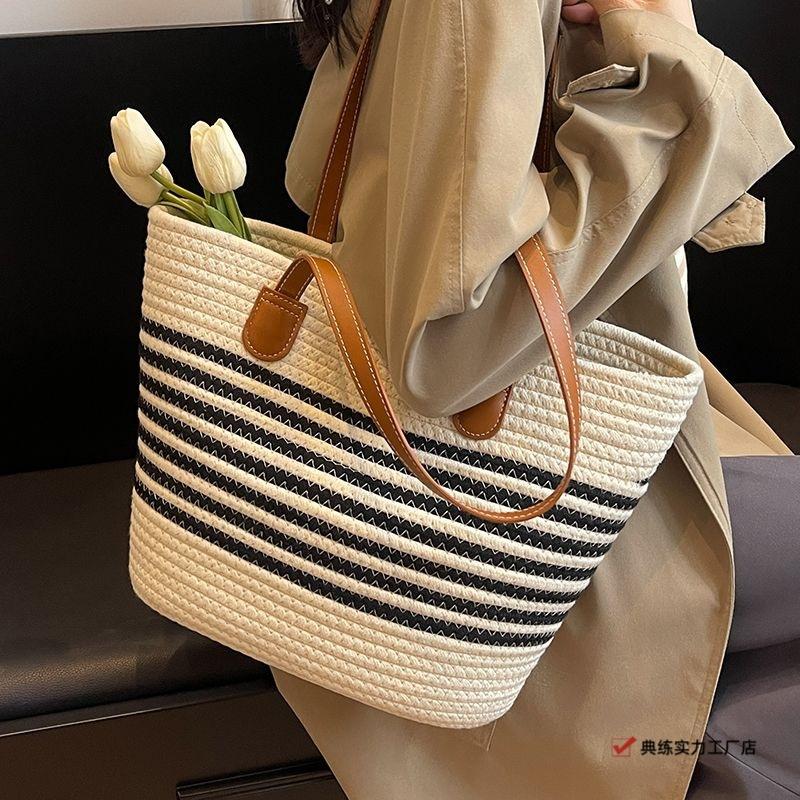 French bag women's large-capacity new versatile shoulder straw woven bag seaside beach vacation tote bag