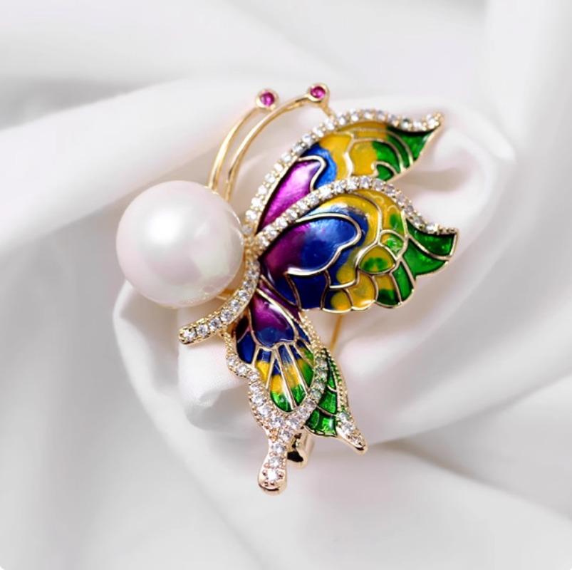 1Pc Trendy Pearl Butterfly Brooch for Women Men Fashion Butterfly Insect Brooches Pins Jewelry Accessories Party Gifts