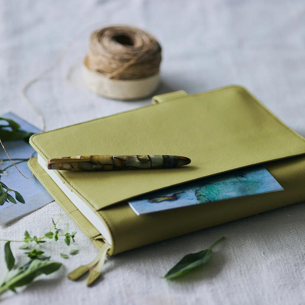 Cubierta Hobonichi Techo A5 Cuero Verde Salvia Planificador Japón