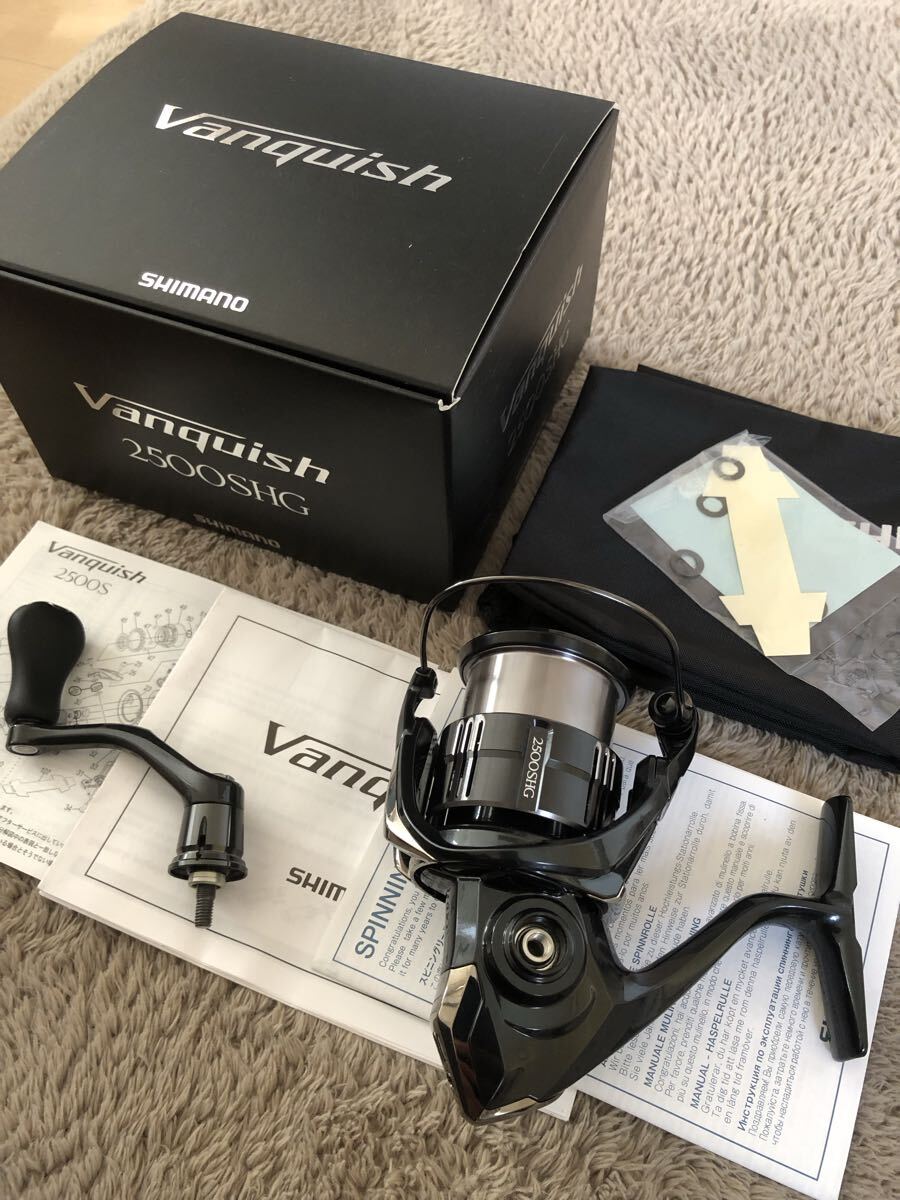 [USED]SHIMANO 19 Vanquish 2500SHG Spinning Reel Excellent Condition Lightly Used Full Set