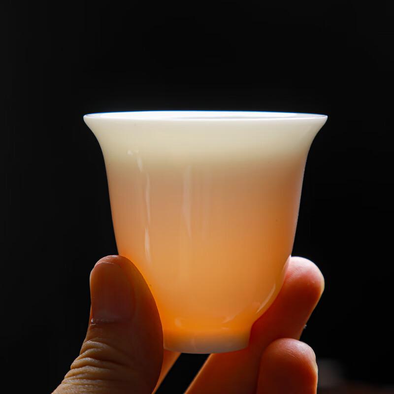 Tuopai 4-Piece Glossy White Porcelain Tea Set