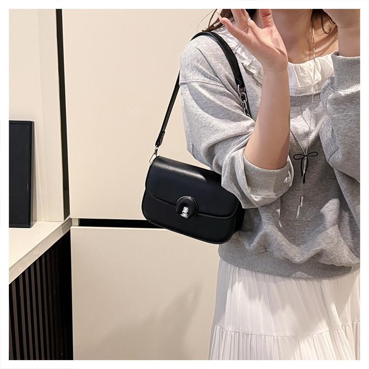 IELGY Fashion One-Shoulder Diagonal Bag Ladies Pu Small Square Bag